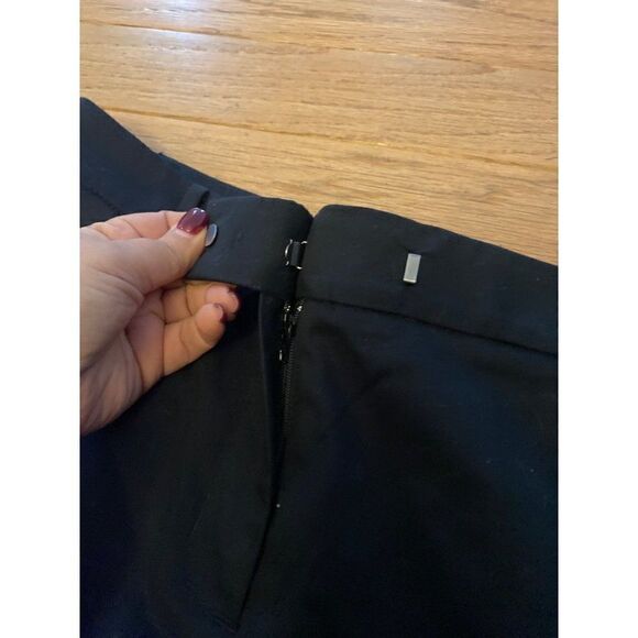 Ann Taylor Women's Petite Devin Fit Black Cotton Slash Pockets Shorts Size 8P - Picture 4 of 10